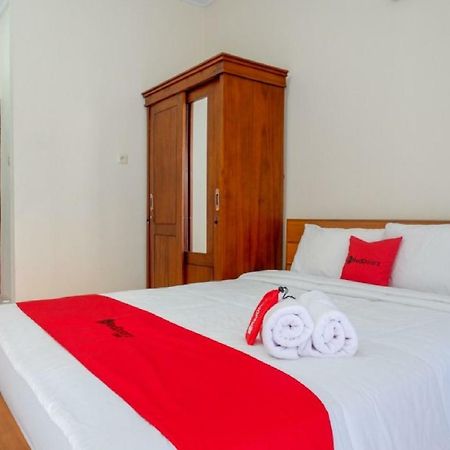 Reddoorz Near Mertasari Beach Denpasar Exteriér fotografie